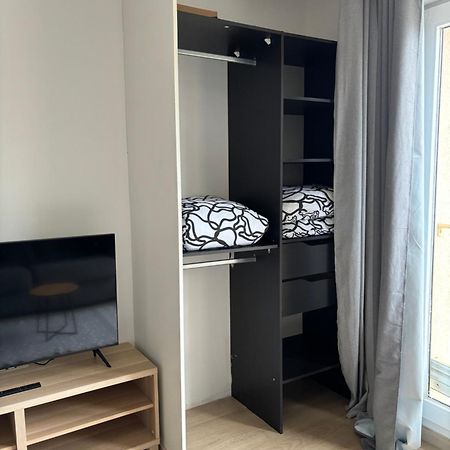 L'Escale, Studio Proche Gare Melun Avec Parking Prive Dammarie-lè-Lys Exteriör bild